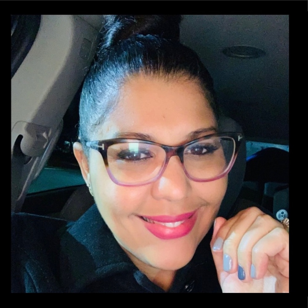 Meet your Posher, Daneya